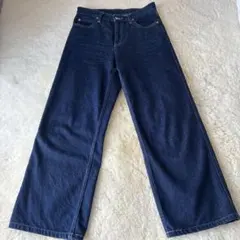 ユニクロ　ストレートデニム