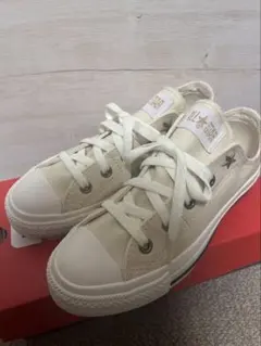 CONVERSE ベージュ ローカット スニーカー