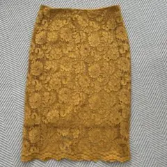 レースタイトスカート マスタード