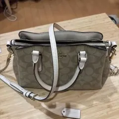 Coach コーチ　ショルダーバッグ ベージュ/ホワイト