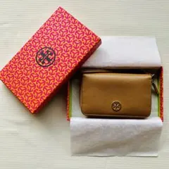 トリーバーチ　ジップアラウンドリストレット　財布