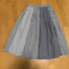 美品　グランママドーター　ヒッコリーイージータックプリーツスカートのサムネイル