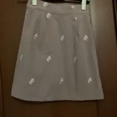 マジェスティックレゴン　スカート　モスキーピンク 薄い茶色 刺繍 花柄