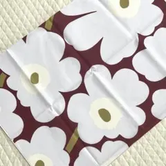 マリメッコカット生地 PIENI unikko (あずき地/薄紫花)