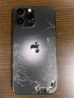 Apple iPhone 13 Pro グラファイト 本体 背面ヒビあり