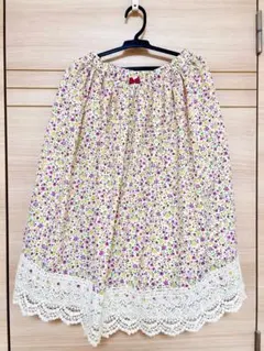 美品！✨3can4on　160cm 花柄スカートのサムネイル