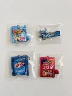 UHA味覚糖　マスコットチャーム　4種　セミコンプリート　ガチャガチャ　ガチャ