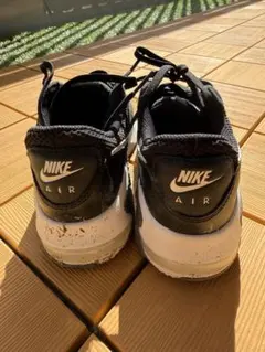ナイキ　NIKE AIR MAX EXCEEブラック/ホワイト　24cm