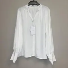 オペークドットクリップ　白　襟フリル　長袖ブラウス