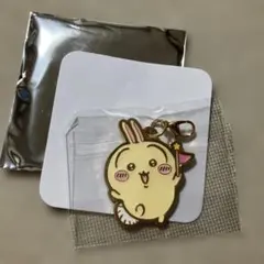 ちいかわパーク　メタルチャーム　うさぎ