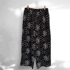 W closet 黒系花柄 ゆったりガウチョパンツ イージーパンツ 花柄パンツ
