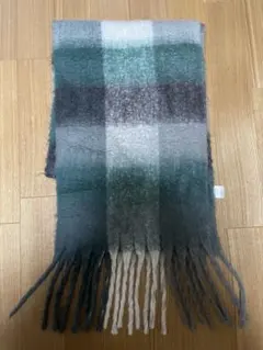 チェック柄マフラー グレーとグリーン