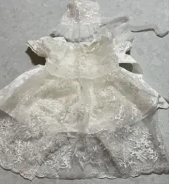 ホワイトサテン ベビードレス レース装飾付き