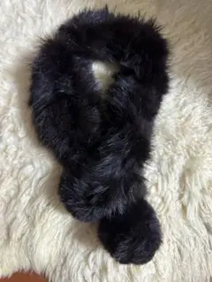 黒いリアルファーネックウォーマー