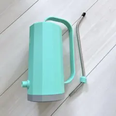 스타일리시한 롱 스파우트 물뿌리개 1.2L