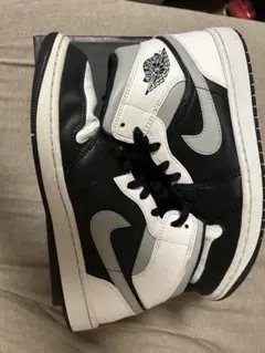 Nike Air Jordan 1 ミッドカットスニーカー【箱無し】