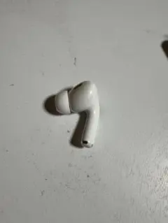 AirPods Pro (ジャンク品)第二世代　右耳　C端子対応
