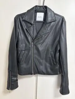 美品　レディースライダースジャケット　ライダースジャケットのサムネイル