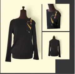 黒の長袖カジュアルトップス