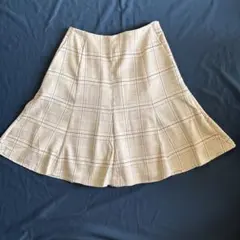 NICE CLAUP ベージュ チェック柄 スカートのサムネイル