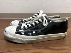 エナメル スニーカー