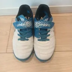 umbro トレーニングシューズ　21cm