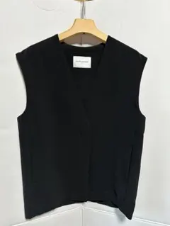 UNITED ARROWS ブラック Vネック ベスト