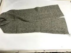 ユニクロ　スプレヤーンニットマフラー　新品　★け804