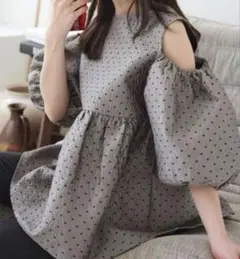 神戸レタス ぽこぽこジャガードショルダーカットペプラムトップ