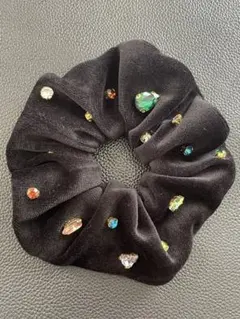 ブラックリッチベロアミックスビジューシュシュ