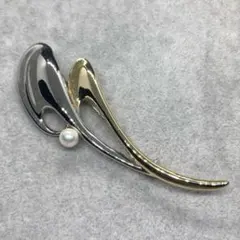 本真珠　あこや真珠　6.6mm ブローチ　モダンデザイン　入学式　入園式　結婚式