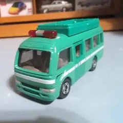 トミカ 【トヨタ コースター 】警視庁 警護車 護送車 緑