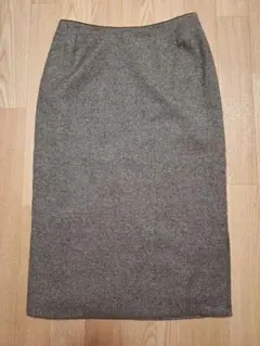 UNTITLED 茶色ラメ入りタイトスカート スリット入りサイズ9