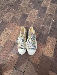 H＆Mザ・シンプソンズ 総柄 ローカットスニーカー