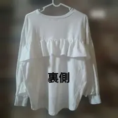 フリルカットソー