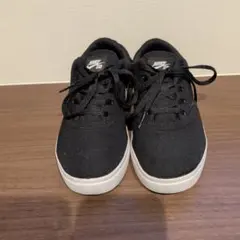 キッズスニーカー