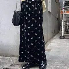 【CIAOPANIC TYPY】花柄刺繍ベロアスカート ブラック