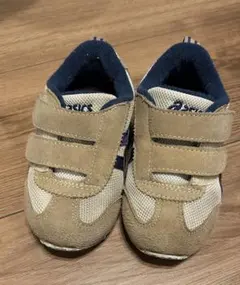 ASICS ベージュ ベルトタイプ キッズシューズ