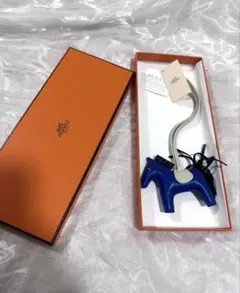 Item thumbnail for item 83df7fee-664e-4e44-a20a-92b5811e82dc