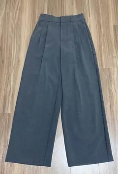 【新品未使用】GU タックワイドパンツ　グレー　S