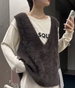 チャオパニックタイピー　バックスリットエコファーＶネックベスト　チャコールグレー