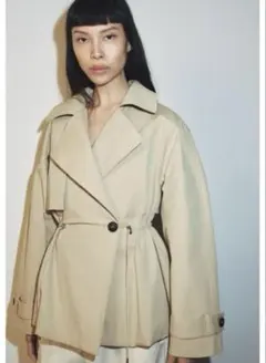 タグ付き新品★ZARAの調節可能なウエストショートトレンチコート★Lサイズ★完売