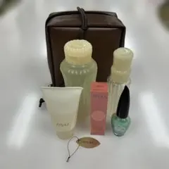 【未使用】AYURAポーチセット☆ネイル☆ピュアグロス☆バスグッズ他☆観賞用のサムネイル