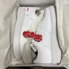 新品未使用　Nike Air Force 1 Supreme ホワイト27cm