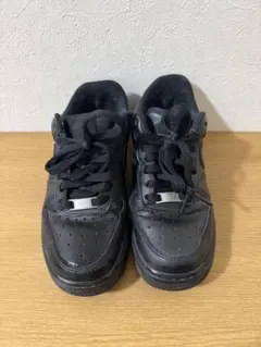 NIKE AIR FORCE 1 ブラック スニーカー