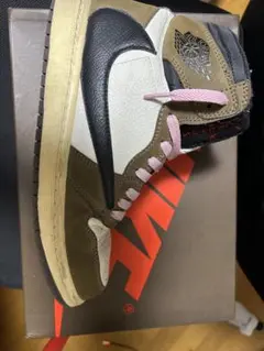 Travis Scott × Nike Air Jordan 1