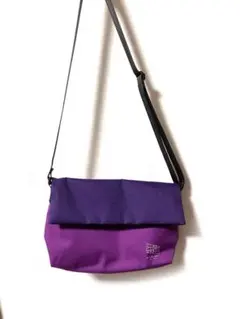 ☆美品☆ショルダーバック　パープル