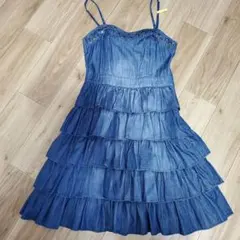 デニム　ワンピース　ジャンパースカート　大人格好いい　クール　フリル　飾り鋲