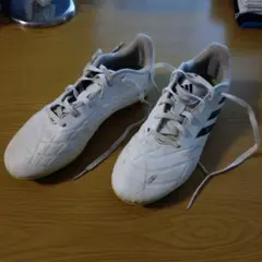 サッカースパイク シューズ