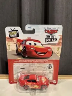 マテル社ディズニーピクサーカーズオンザロードライトニングマックイーン